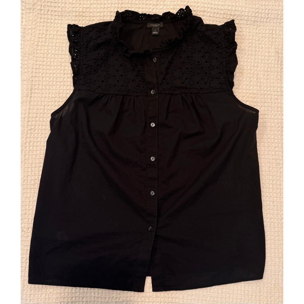 Ann Taylor Factory Black Eyelet Lace Button Down Sleeveless Blouse Size S
